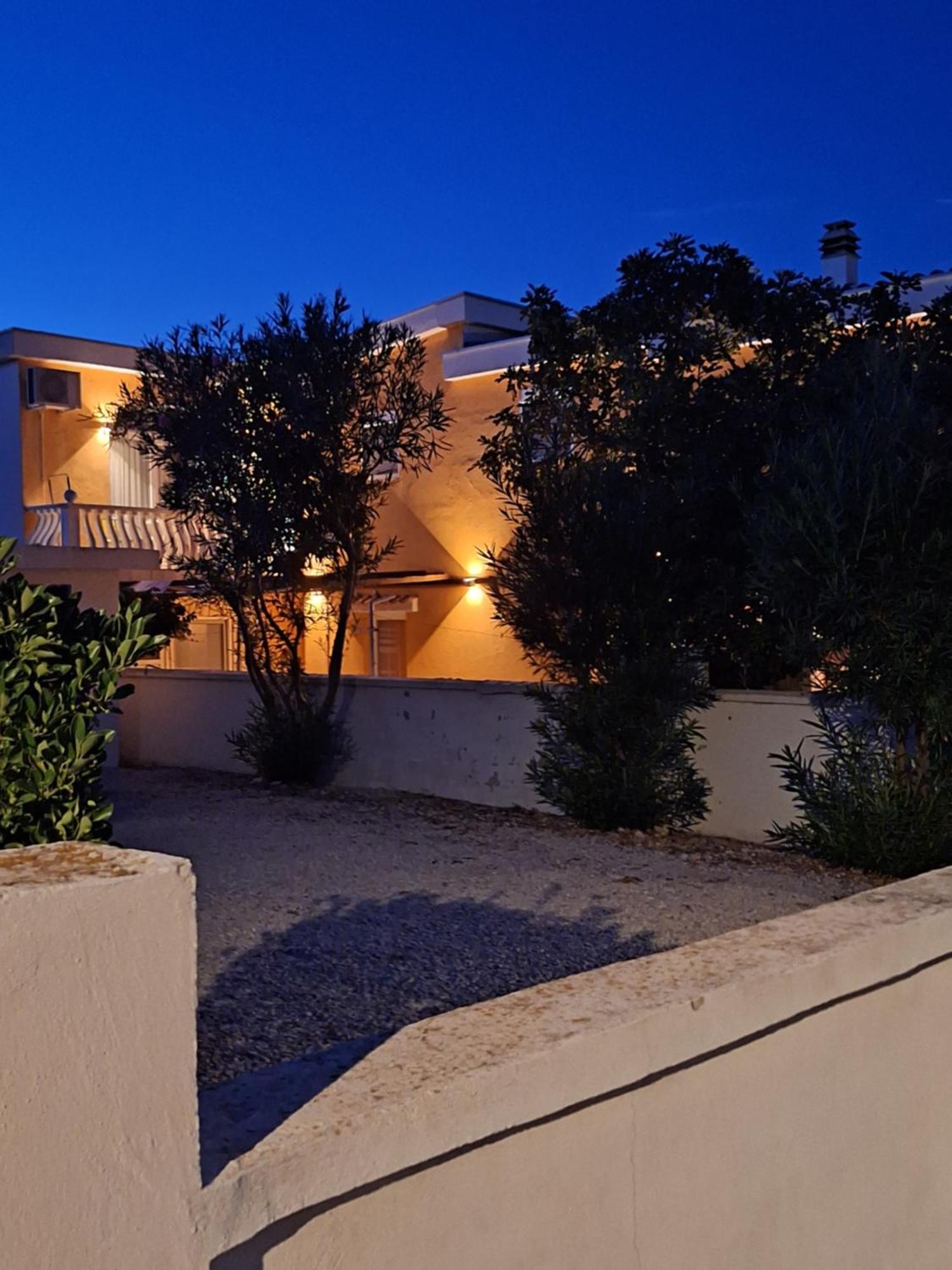 Apartmani Marijanovic Vir Exterior foto